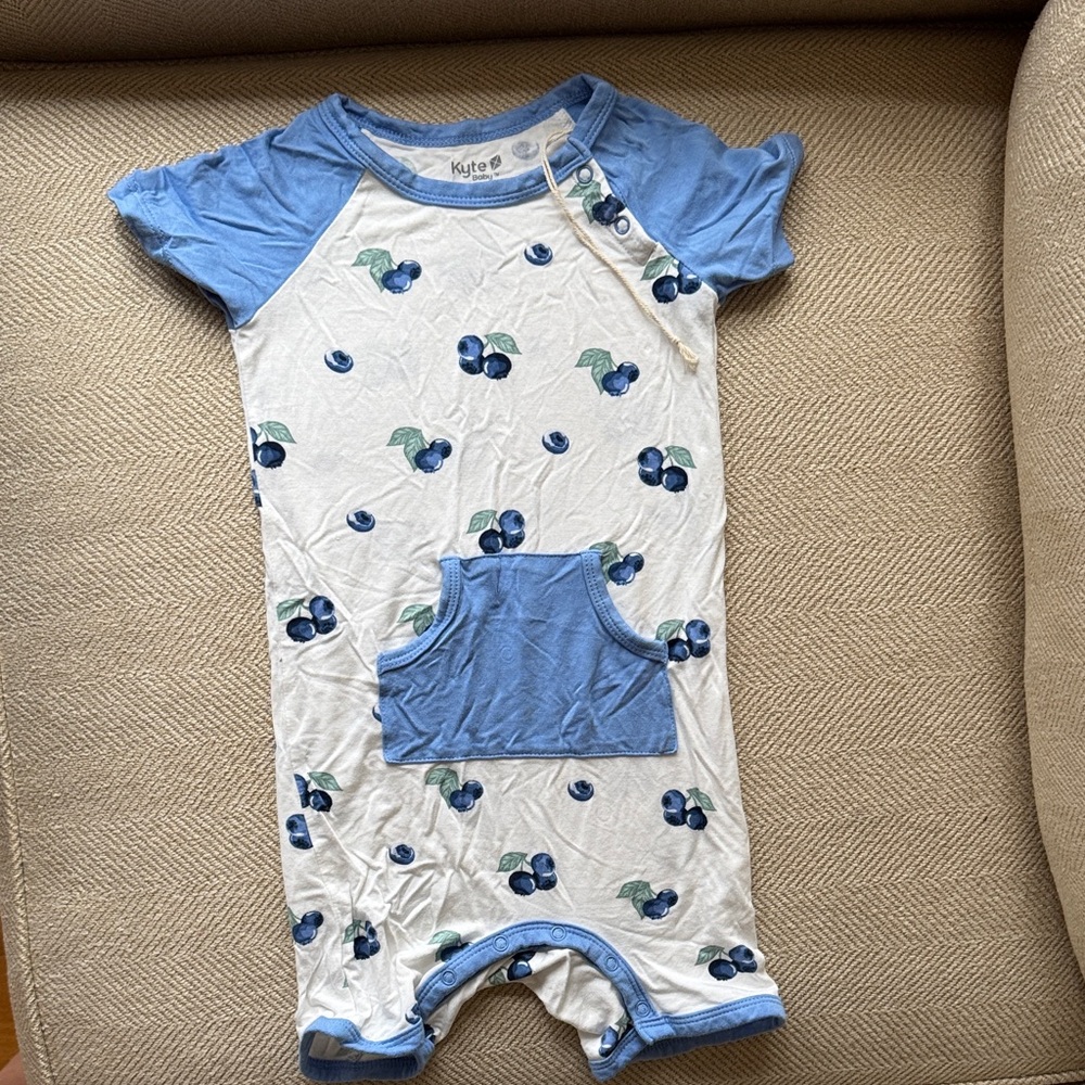 Kyte BABY Blue and White One Piece